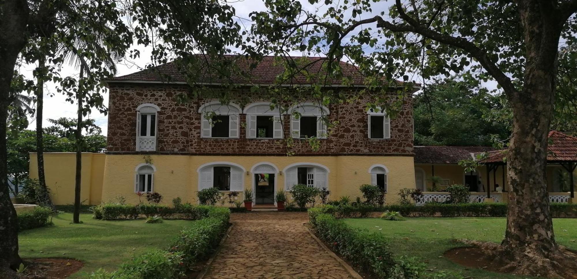 Roça do Lucindo Santo António Exterior foto
